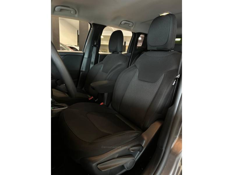 JEEP - RENEGADE - 2021/2021 - Cinza - R$ 86.900,00