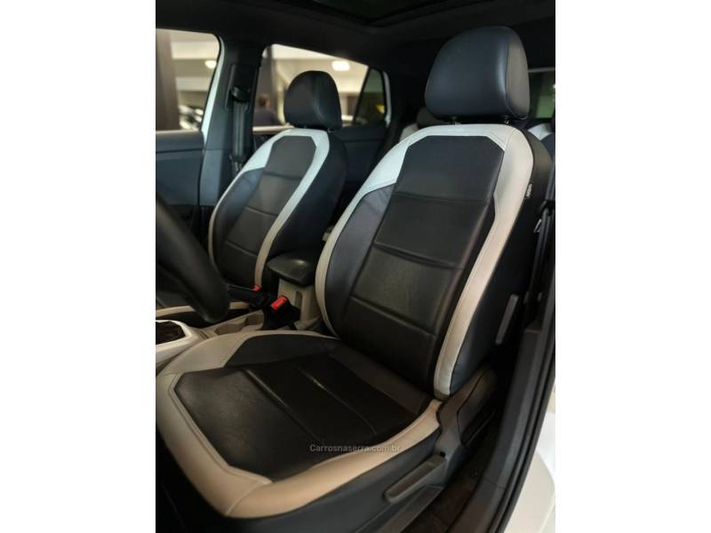 VOLKSWAGEN - T-CROSS - 2019/2020 - Branca - R$ 114.900,00