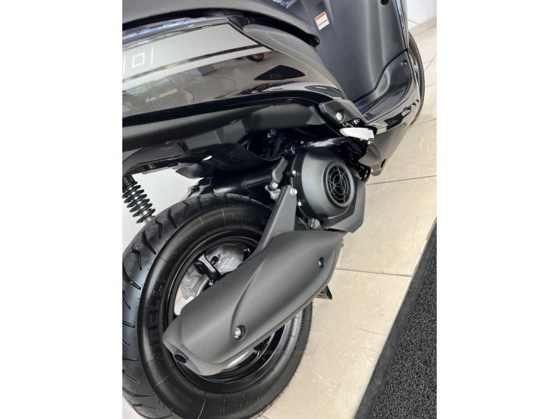 YAMAHA - FLUO 125 ABS - 2023/2024 - Preta - R$ 14.900,00