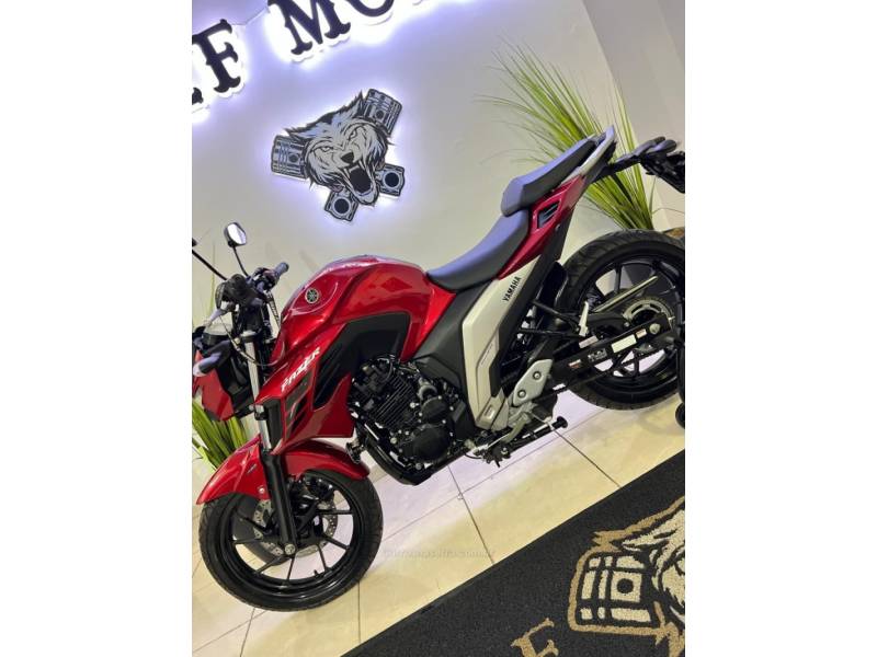 YAMAHA - FAZER - 2022/2022 - Vermelha - R$ 22.900,00