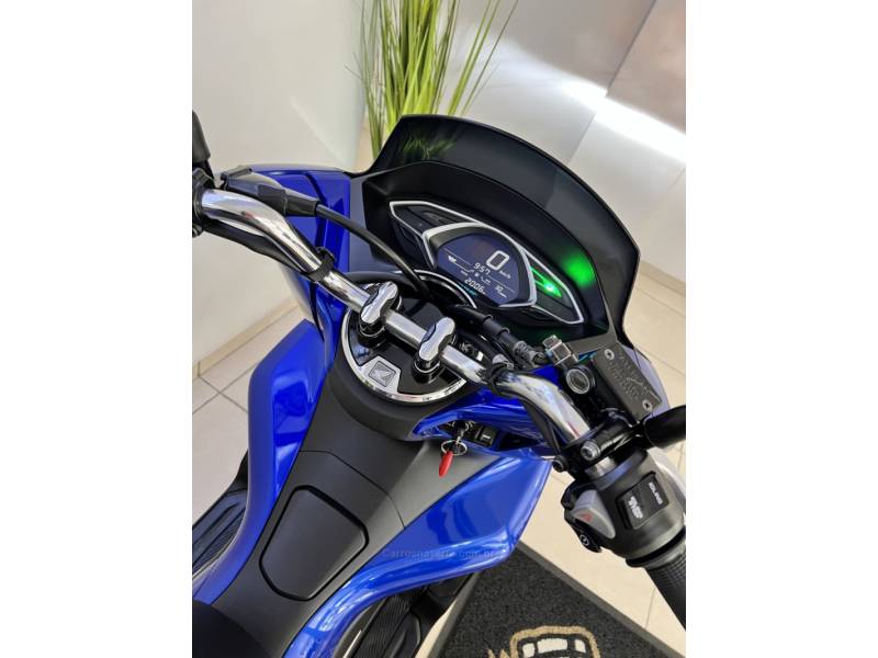 HONDA - PCX - 2021/2022 - Azul - R$ 18.900,00