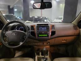 TOYOTA - HILUX SW4 - 2008/2009 - Prata - R$ 119.900,00