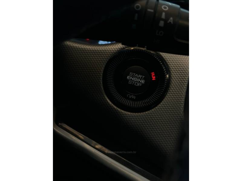 JEEP - COMPASS - 2022/2023 - Preta - R$ 136.900,00