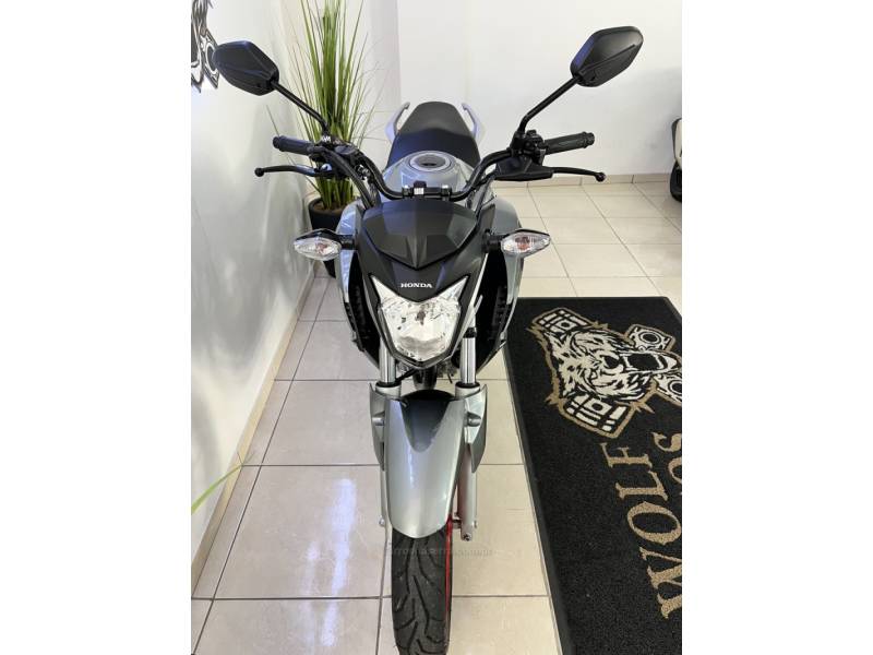 HONDA - CB 250F TWISTER - 2018/2018 - Prata - R$ 18.900,00