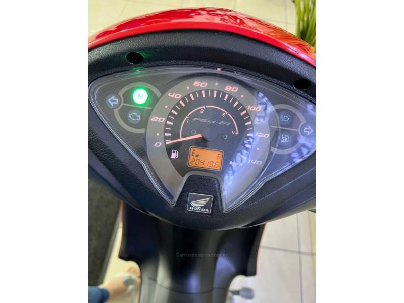 HONDA - BIZ 125 - 2016/2016 - Vermelha - R$ 13.900,00