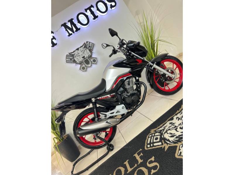 HONDA - CG 160 - 2022/2023 - Prata - R$ 19.900,00