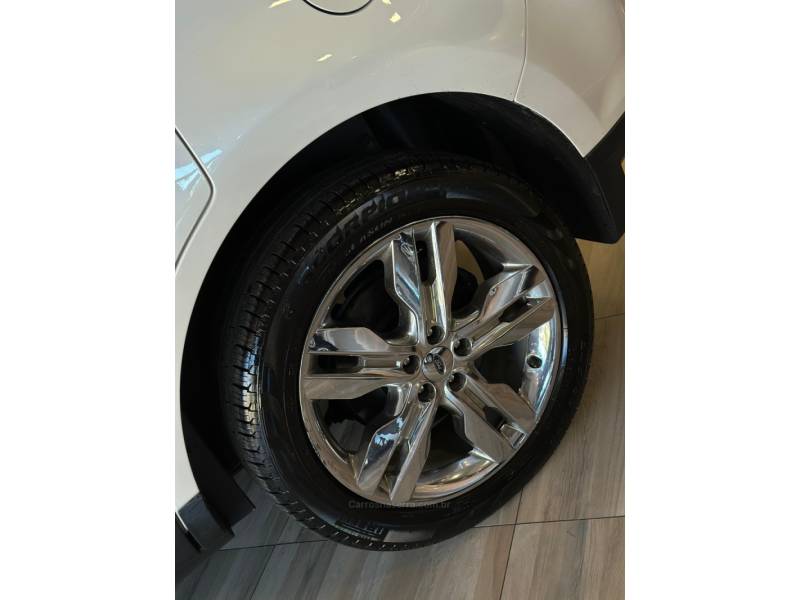 FORD - EDGE - 2011/2012 - Branca - R$ 70.900,00