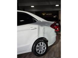 FORD - KA - 2018/2019 - Branca - R$ 48.900,00