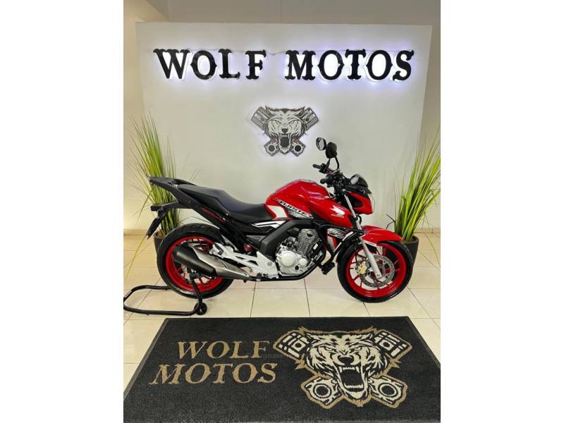 HONDA - CB 250F TWISTER - 2021/2021 - Vermelha - R$ 21.900,00