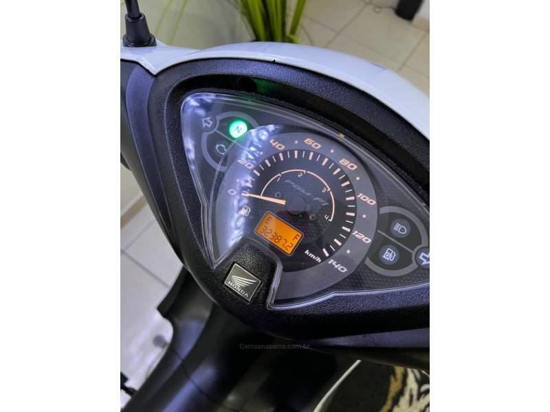HONDA - BIZ 125 - 2014/2014 - Branca - R$ 12.900,00