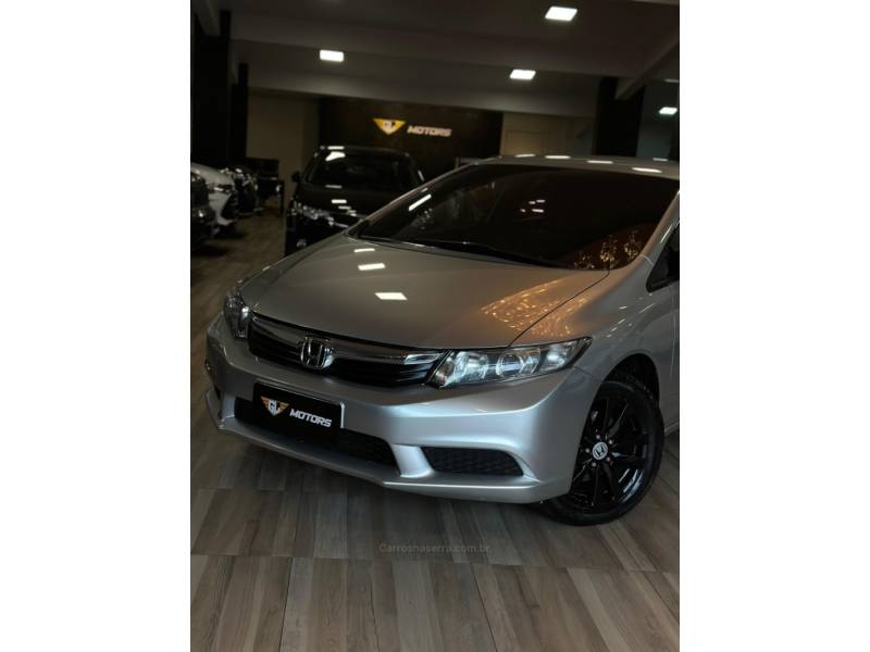 HONDA - CIVIC - 2012/2012 - Prata - R$ 65.900,00