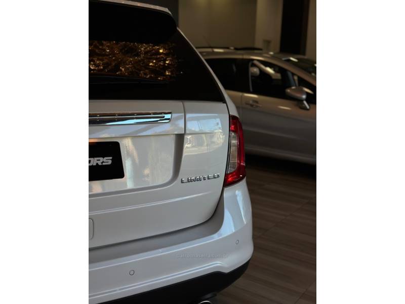 FORD - EDGE - 2011/2012 - Branca - R$ 70.900,00