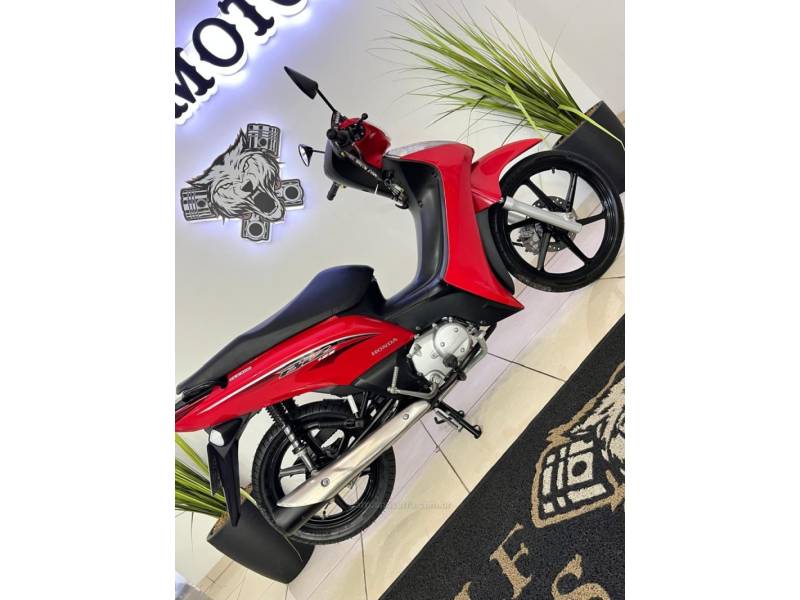 HONDA - BIZ 125 - 2016/2016 - Vermelha - R$ 13.900,00