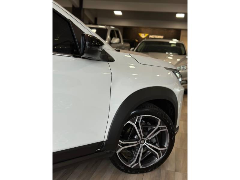 FIAT - FASTBACK - 2023/2023 - Branca - R$ 122.900,00