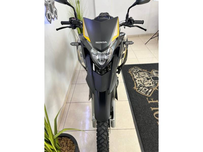 HONDA - XRE 300 - 2022/2022 - Cinza - R$ 30.900,00