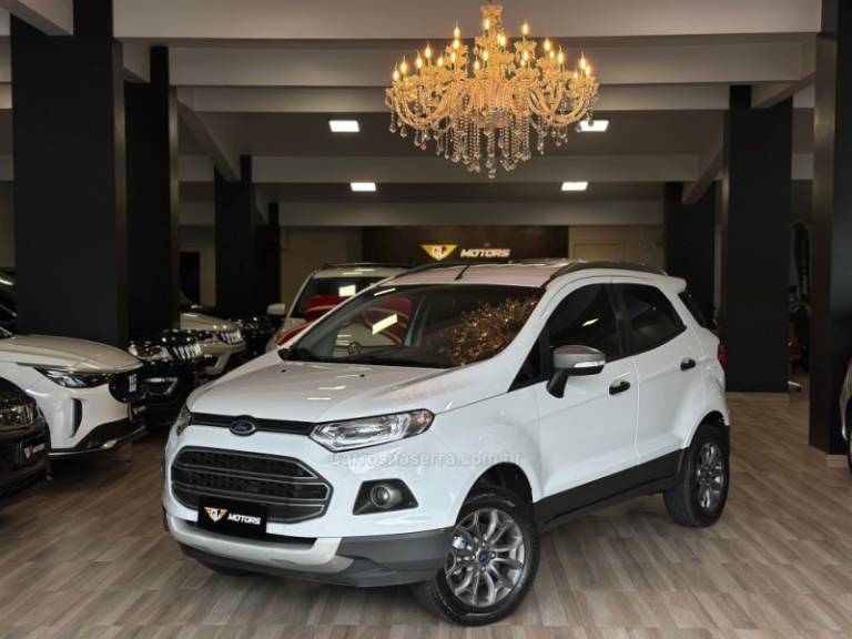 FORD - ECOSPORT - 2013/2014 - Branca - R$ 58.900,00