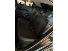 CHEVROLET - ONIX - 2018/2019 - Cinza - R$ 79.900,00