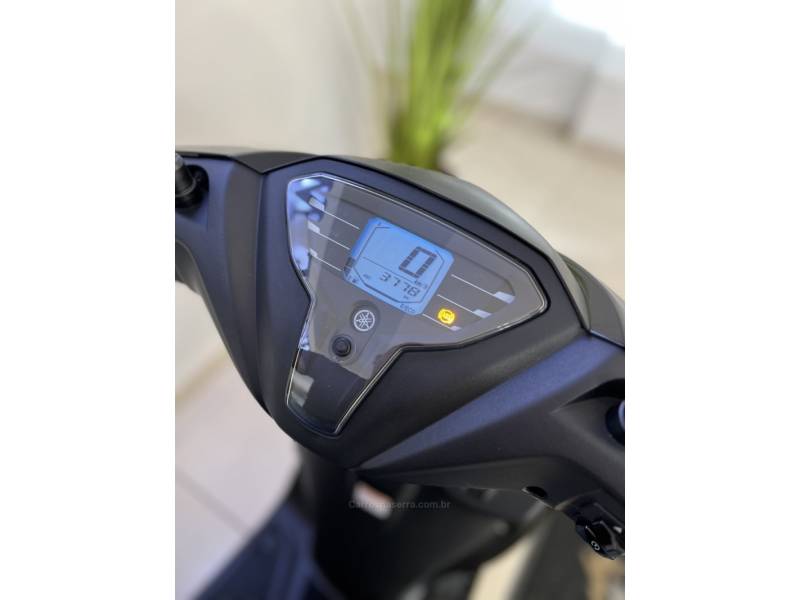 YAMAHA - FLUO 125 ABS - 2023/2024 - Preta - R$ 14.900,00