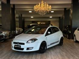 FIAT - BRAVO - 2011/2012 - Branca - R$ 49.900,00