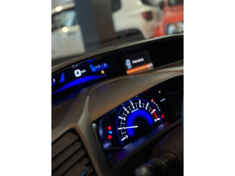 HONDA - CIVIC - 2012/2013 - Preta - R$ 80.900,00