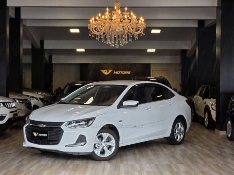 CHEVROLET - ONIX - 2020/2020 - Branca - R$ 74.900,00
