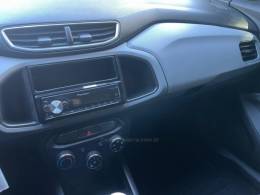 CHEVROLET - ONIX - 2014/2014 - Prata - R$ 44.900,00