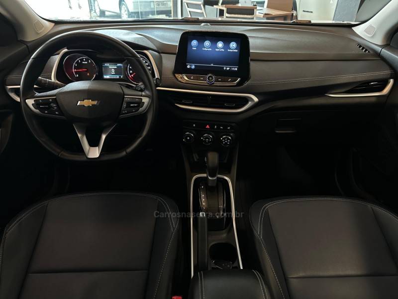 CHEVROLET - TRACKER - 2022/2023 - Branca - R$ 122.900,00
