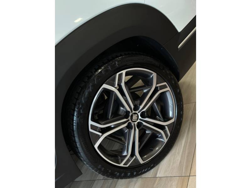 FIAT - FASTBACK - 2023/2023 - Branca - R$ 122.900,00