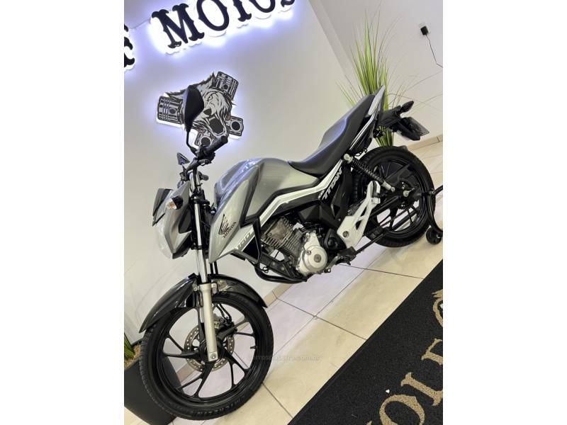 HONDA - CG 160 - 2018/2019 - Prata - R$ 16.900,00