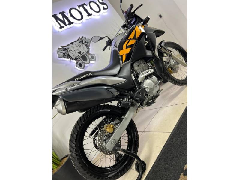 HONDA - XRE 300 - 2018/2018 - Cinza - R$ 24.900,00