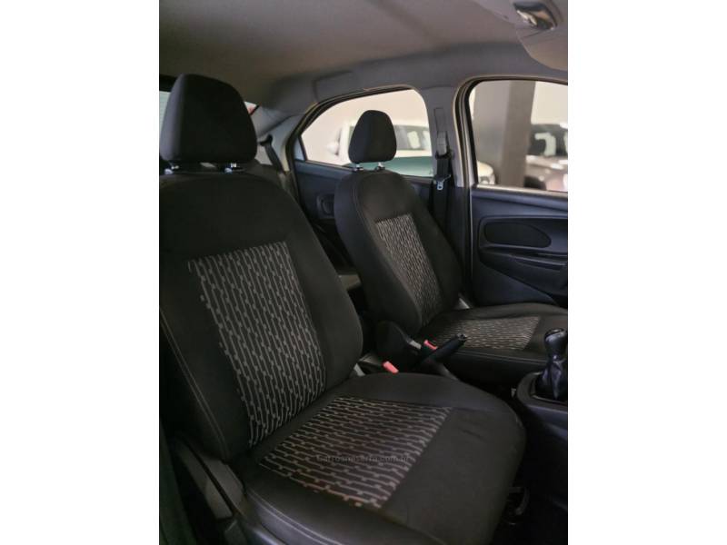 FORD - KA - 2018/2019 - Branca - R$ 48.900,00