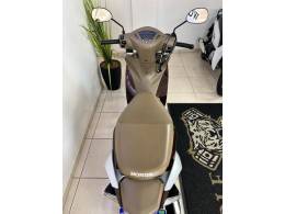HONDA - BIZ 125 - 2021/2021 - Marrom - R$ 15.900,00