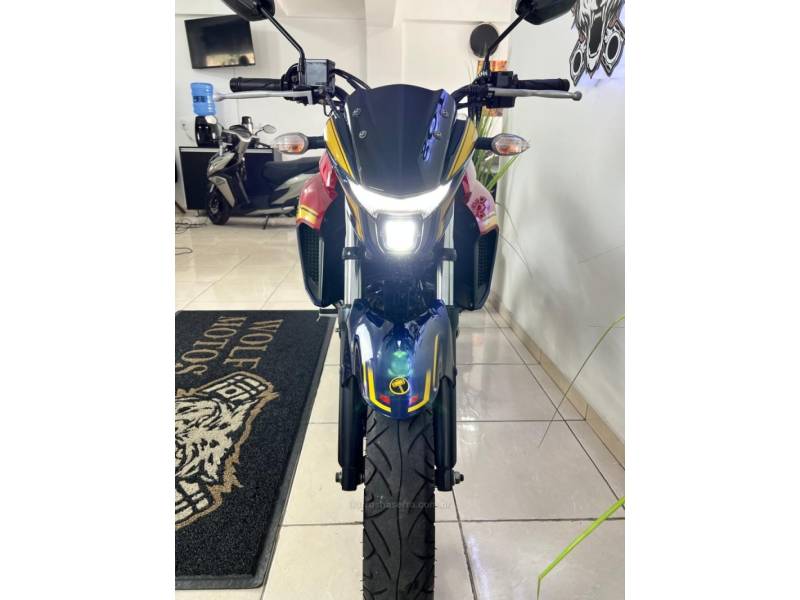 YAMAHA - FAZER - 2023/2023 - Vermelha - R$ 23.900,00