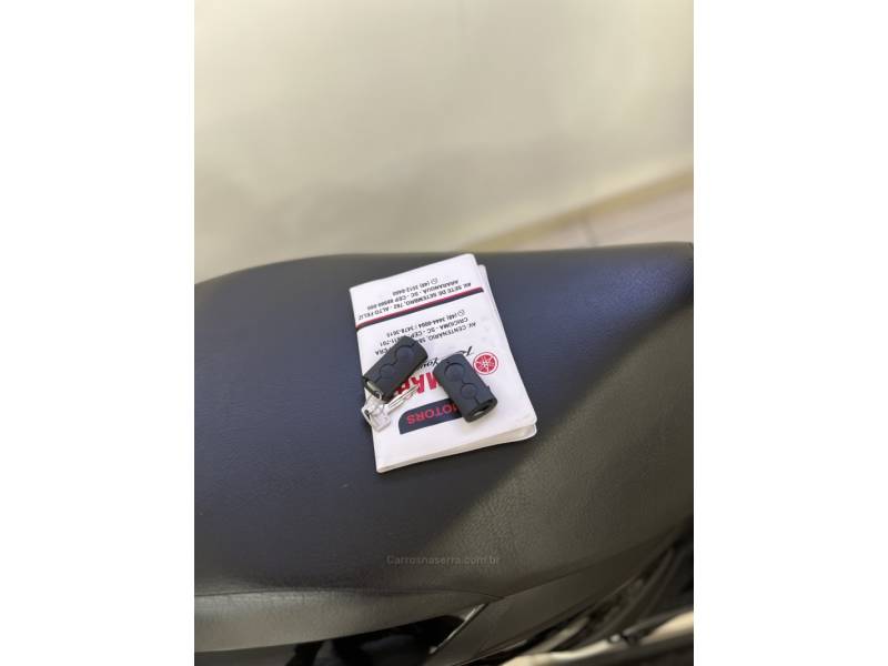 YAMAHA - FLUO 125 ABS - 2023/2024 - Preta - R$ 14.900,00