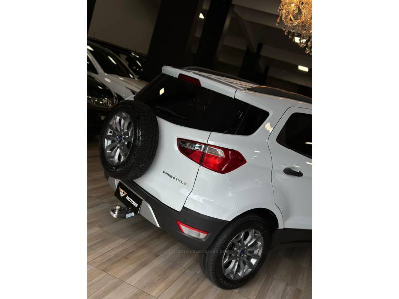 FORD - ECOSPORT - 2013/2014 - Branca - R$ 58.900,00
