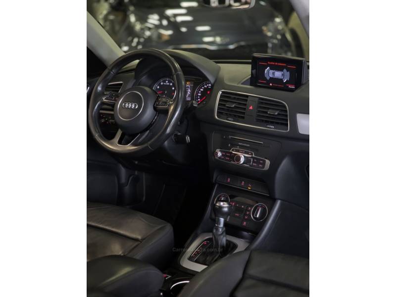 AUDI - Q3 - 2016/2017 - Branca - R$ 102.900,00