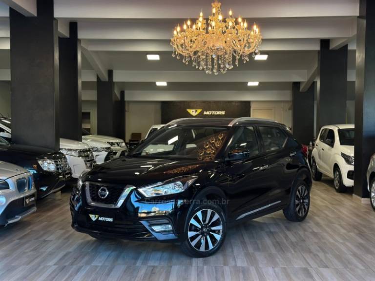 NISSAN - KICKS - 2018/2019 - Preta - R$ 90.900,00