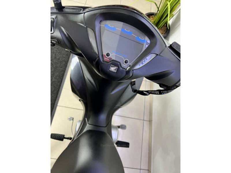 HONDA - BIZ 125 - 2020/2020 - Cinza - R$ 14.900,00