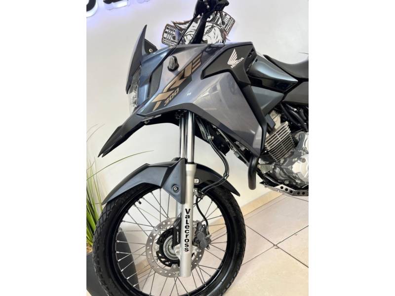 HONDA - XRE 300 - 2022/2023 - Cinza - R$ 31.900,00