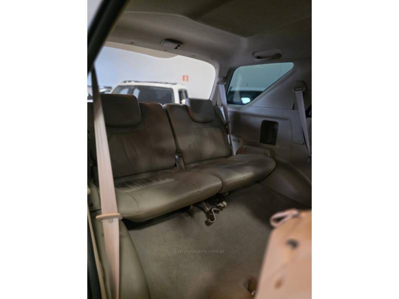 TOYOTA - HILUX SW4 - 2008/2009 - Prata - R$ 119.900,00