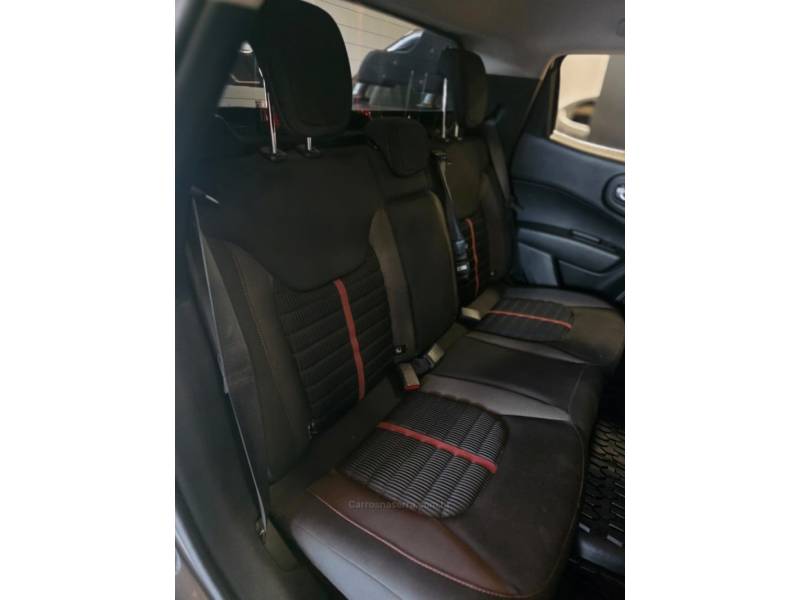 FIAT - TORO - 2020/2021 - Cinza - R$ 98.900,00