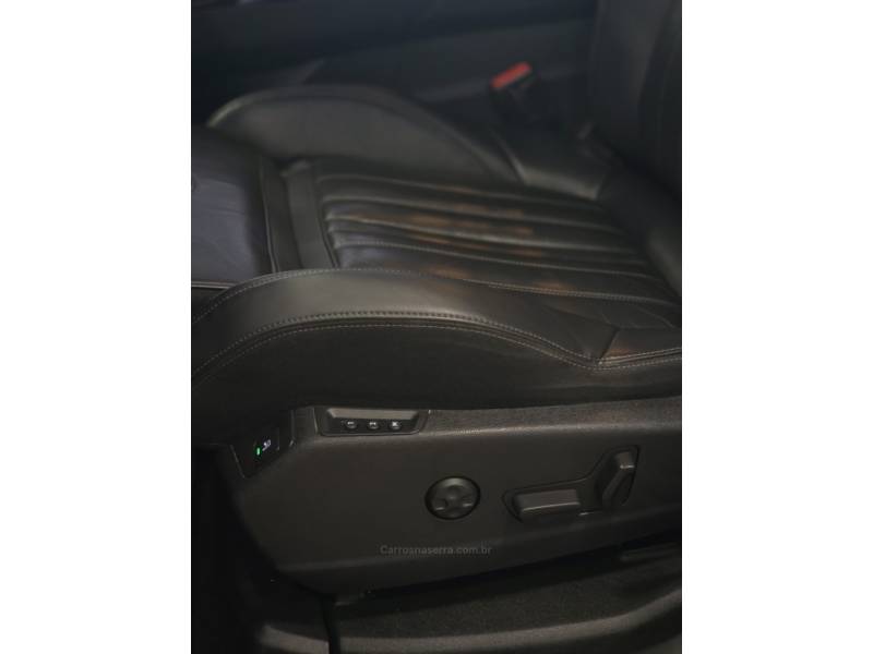 PEUGEOT - 3008 - 2018/2019 - Branca - R$ 114.900,00