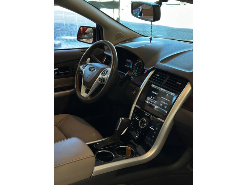FORD - EDGE - 2011/2012 - Branca - R$ 70.900,00