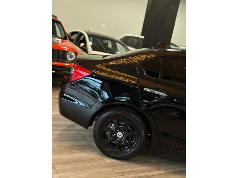 HONDA - CIVIC - 2012/2013 - Preta - R$ 80.900,00