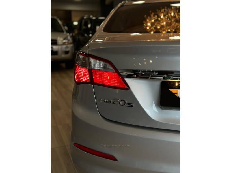 HYUNDAI - HB20S - 2016/2016 - Prata - R$ 59.900,00