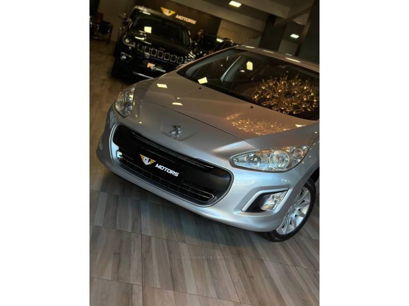 PEUGEOT - 308 - 2013/2014 - Prata - R$ 43.900,00