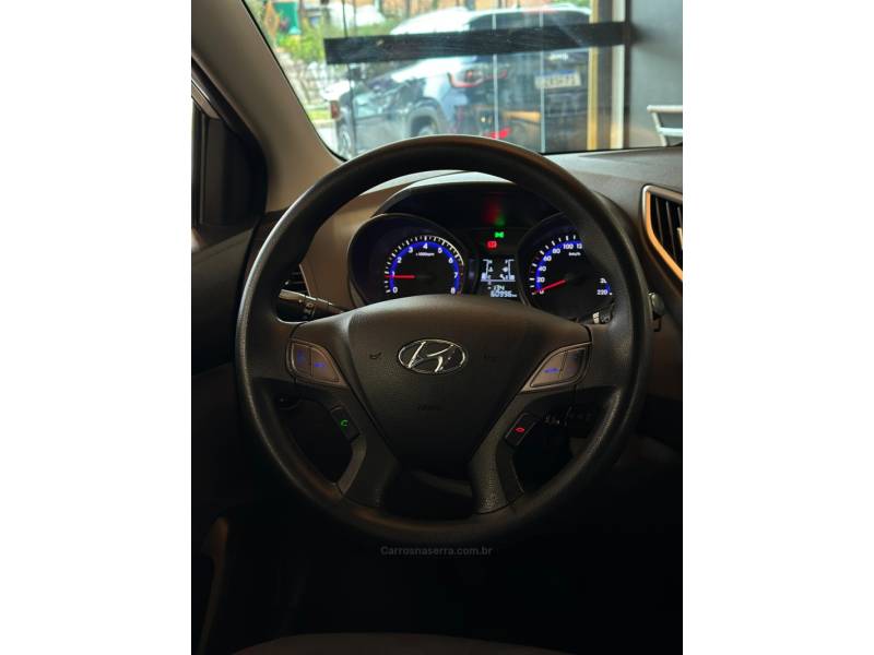 HYUNDAI - HB20 - 2016/2016 - Prata - R$ 59.900,00