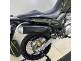 HONDA - XRE 300 - 2017/2017 - Verde - R$ 24.900,00