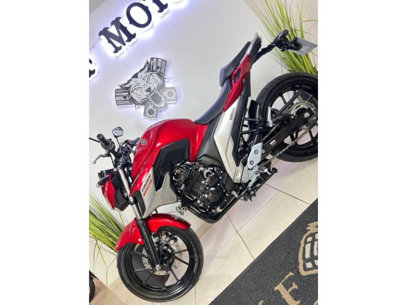 YAMAHA - FAZER - 2019/2020 - Vermelha - R$ 20.900,00
