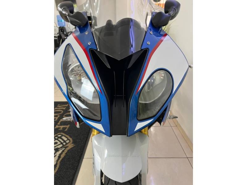 BMW - S 1000 - 2015/2016 - Branca - R$ 74.900,00